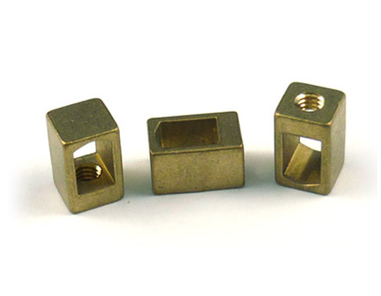 Square hole copper terminals